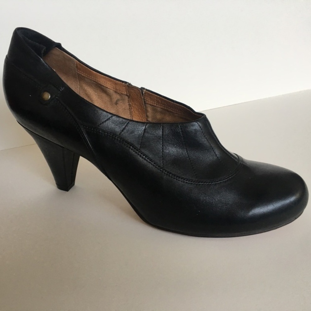 Clarks Indigo Pumps 12M Black